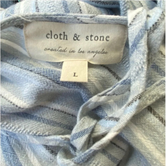 Cloth & Stone Striped Tie Back Rayon Linen Blue romper
Jumpsuit pants Size Large - Picture 9 of 15